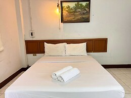 Hotel O Top North Guesthouse