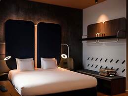 You Hotel Budapest - Handwritten Collection