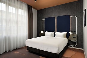 You Hotel Budapest - Handwritten Collection