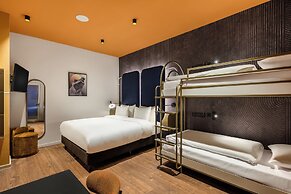 You Hotel Budapest - Handwritten Collection