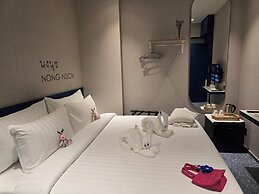 ARNI HER Ladies Hotel
