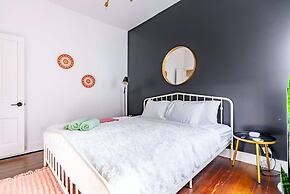 Prime Location Top Rated Clean Parking Free