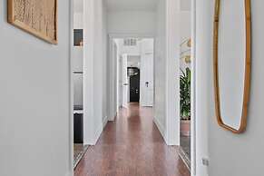 Prime Location Top Rated Clean Parking Free