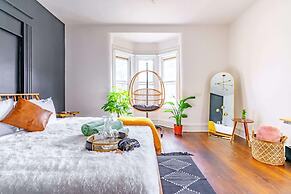 Prime Location Clean Top Rated Free Parking