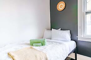 Prime Location Clean Top Rated Free Parking