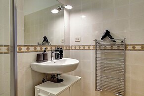 Nerone Apartment by Mamo Florence