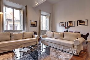 Nerone Apartment by Mamo Florence