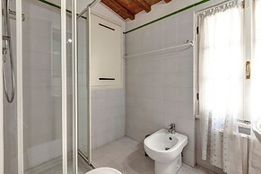 Farinata Apartment by Mamo Florence