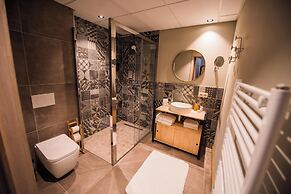 ABCD Hotel-Restaurant