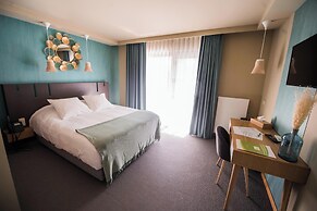 ABCD Hotel-Restaurant