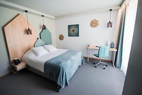 ABCD Hotel-Restaurant