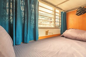 Hostel De Offlanders Rishikesh • Stay • Connect • Explore