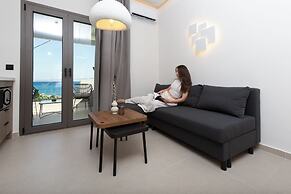 Armonia Seaview Suites