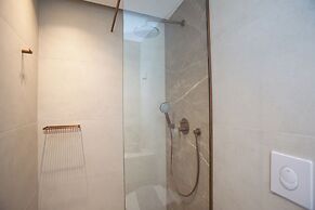 Armonia Seaview Suites