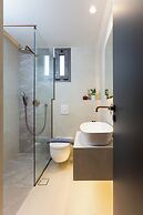 Armonia Seaview Suites