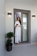 Armonia Seaview Suites