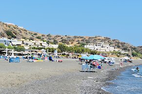 Armonia Seaview Suites