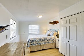 Walk to Pier & River: Dtwn Steinhatchee Escape!