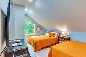 Resting Eagle Cabin w/ Mtn Views in PA Wilds