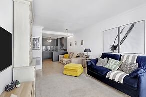 Stylish 2BR Near Faubourg Saint-Honoré