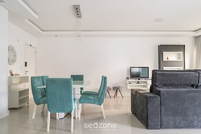3BR Apt w/ BBQ 300m From the Beach Ivt1301