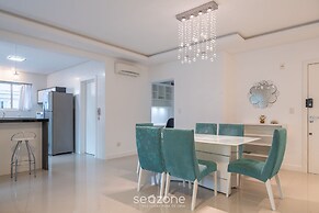 3BR Apt w/ BBQ 300m From the Beach Ivt1301