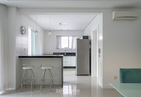 3BR Apt w/ BBQ 300m From the Beach Ivt1301