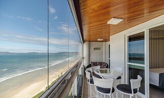 Sea View Apt w/ BBQ in Itapema Dnl0602