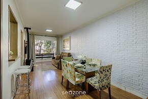 Spacious apt Winternal Fireplace in Gramado Avp105