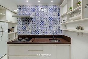 Spacious apt Winternal Fireplace in Gramado Avp105
