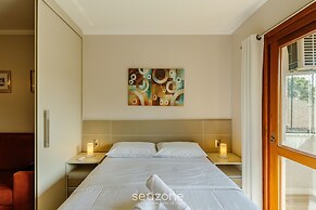 Units in Building With Swimming Pool in Gramado - MDC