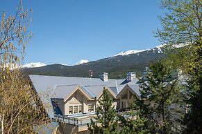 Alpine Suite at Marketplace Lodge