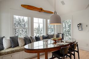 Bluebird at The Lynx