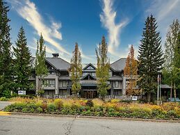 Crystal Suite at Glacier Lodge