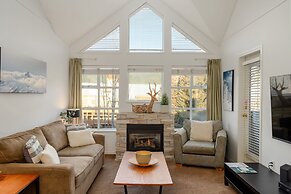 Crystal Suite at Glacier Lodge