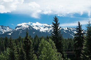 Emerald Chalet