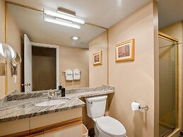 Glacier Suite at Snowberry