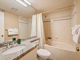 Glacier Suite at Snowberry