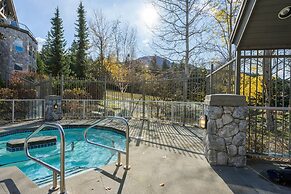 Powder Peak at the Aspens