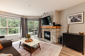 Skywalk Suite at the Aspens