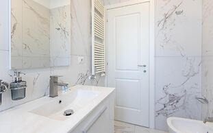 Constance Terrace Apartment