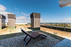 Horizon Sauna&Jacuzzi&Parking 3 by GA