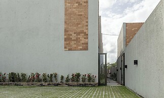 Apt With Pool and Barbecue Vnr005