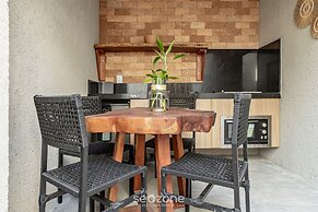 Apt With Pool and Barbecue Vnr005