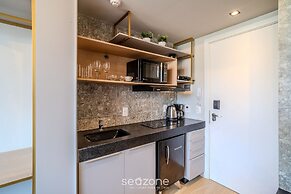 SYH - Complete Beachfront Condominium in Cabo Branco/pb