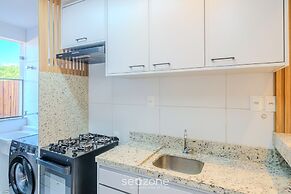 Apt w/ Pool and 2 Suites in Guarajuba Tra0014