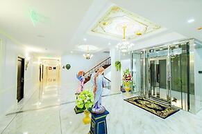 The MACEO Hotel