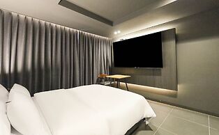RAMPART HOTEL