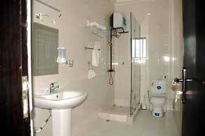 Ridge Ville Apartment by Platinum
