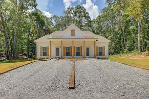 Close to Sports Complex: Modern Millbrook Duplex!